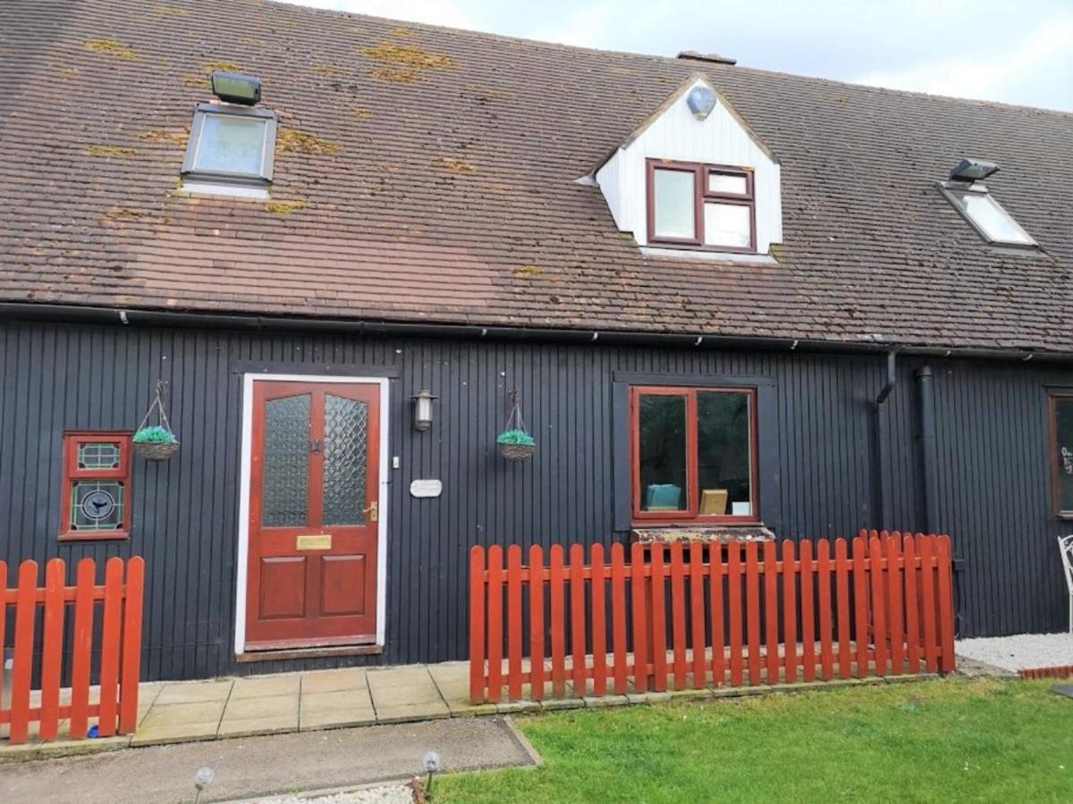 Chalet Cottages Streatley  Exterior photo